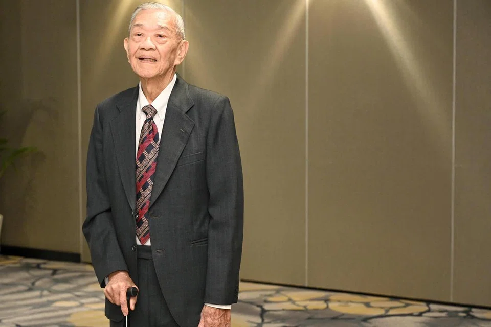 Bekas perenang negara Lionel Chee telah dinobatkan ke Dewan Kemasyhuran Singapore Aquatics pada 10 Mei.