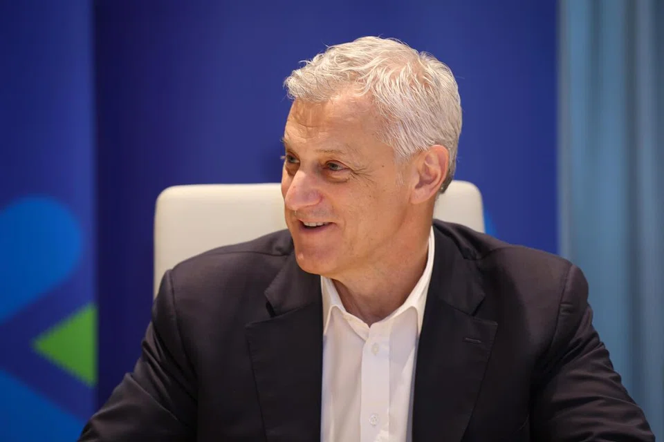Stanchart, modal insan, kecaman, CEO, Bill Winters