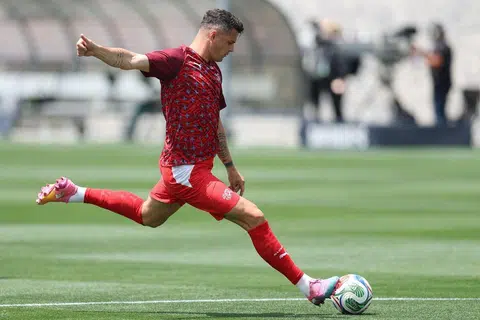 Kapten dan nadi tengah Switzerland, Granit Xhaka, memainkan peranan besar dalam Piala Dunia. Pengalaman luas beliau dianggap penting untuk mengawal tempo permainan pasukan