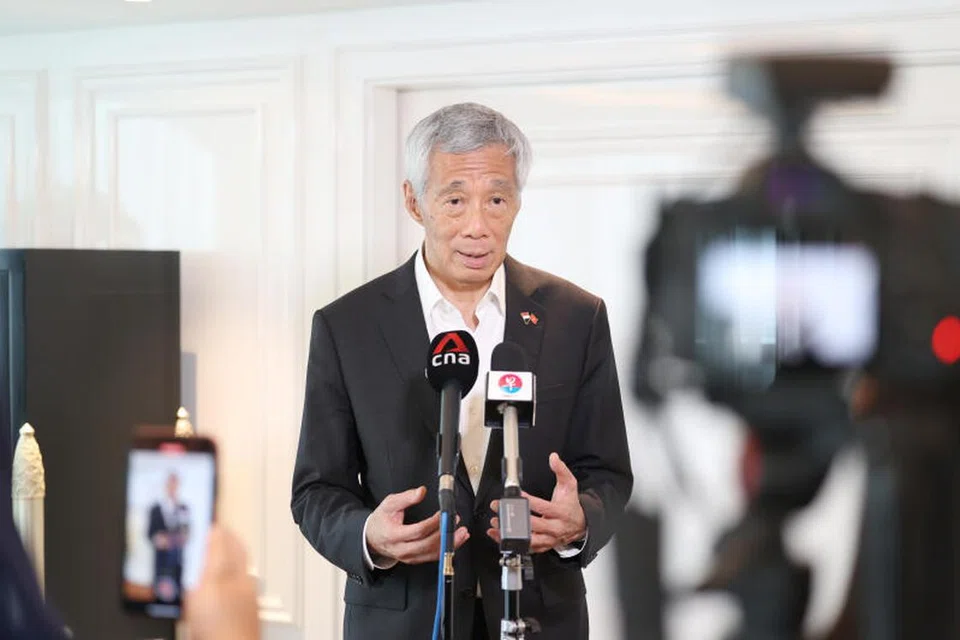 CAPAI KEMAJUAN: Merumuskan lawatannya ke Hanoi, Perdana Menteri, Encik Lee Hsien Loong berkata beliau telah melawat Vietnam selama dua dekad dan beberapa kemajuan dicapai dalam bidang baru pada setiap lawatan.  
