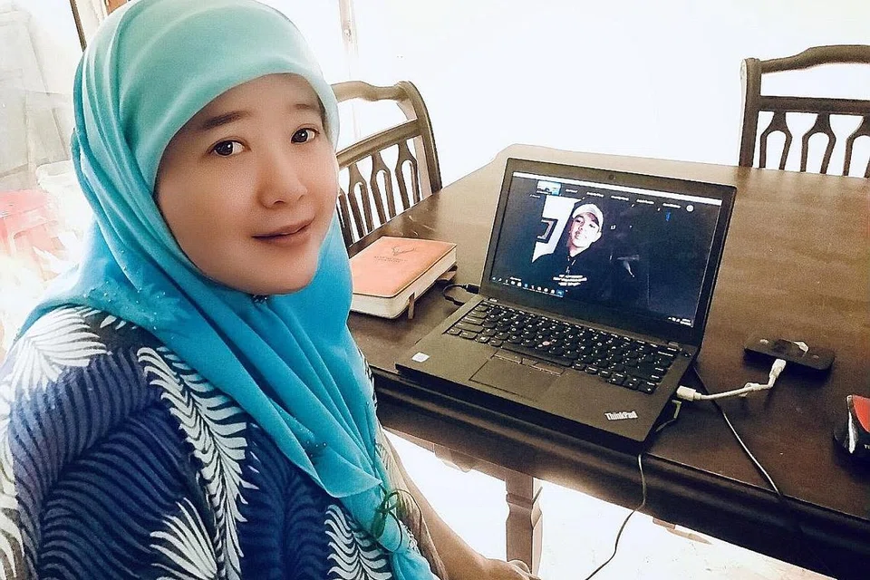 BUAL MASA DEPAN: Wartawan Haryani Ismail mencungkil rancangan akan datang dan sekilas perjalanan seni 'rapper' Yonnyboii. - Foto ISMAIL MAJUPI