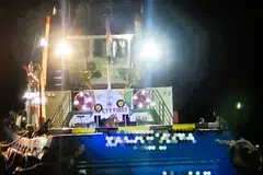 Dua bot tunda berdaftar Singapura berkenaan dilaporkan sedang membawa muatan bijih besi.