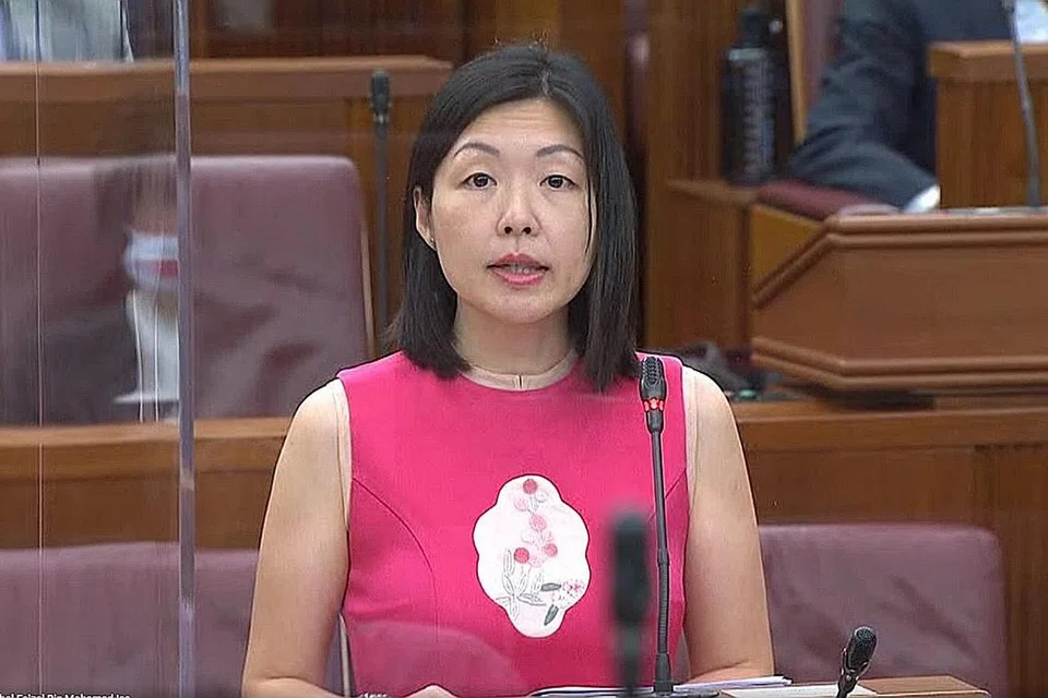 Cik Cheryl Chan (GRC East Coast). 