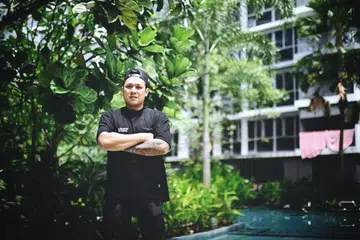Encik Mohamad Hussin Said pemilik jenama Mangobossku yang bermula menjual minuman Mango Float di bazar pada 2019, kini menjual sajian popular crispy kunafa, atau kunafa rangup.