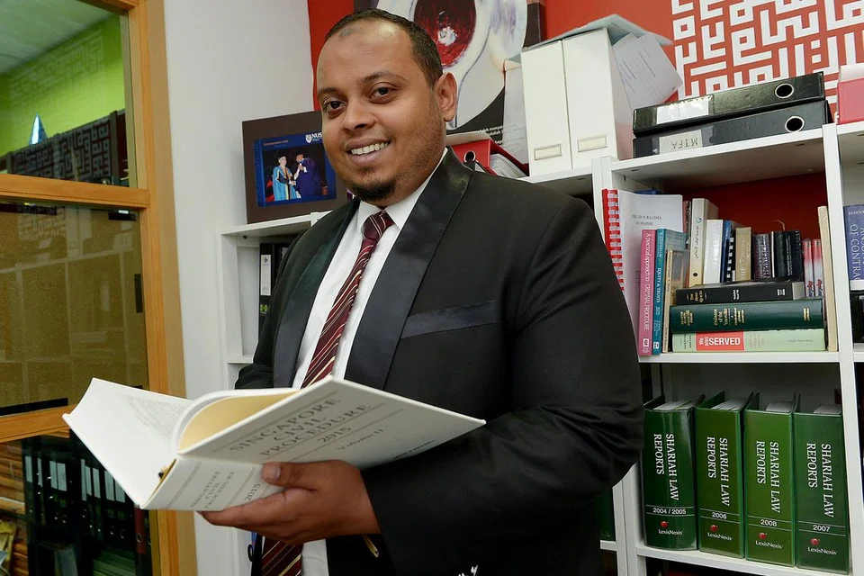 PENGARAH URUSAN ABDUL RAHMAN LAW CORPORATION (ARLC), ENCIK ABDUL RAHMAN MOHD HANIPAH. 