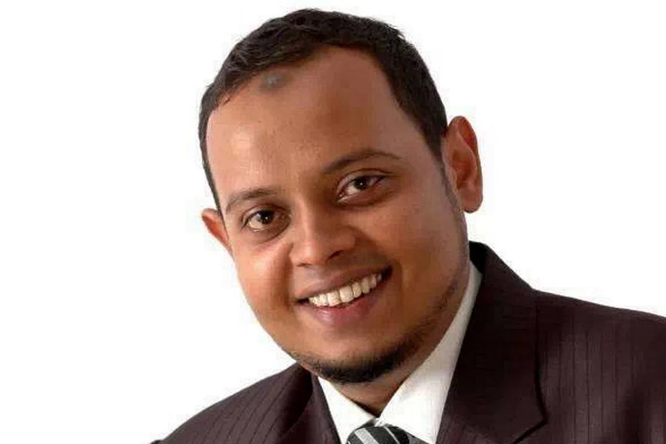 SOKONG LANGKAH BANGUN PROGRAM: Peguam setempat Cik Rahayu Mahzam, Encik Abdul Rohim Sarip dan Encik Abdul Rahman (gambar) menyambut baik langkah mahu sediakan program mengenai undang-undang Islam itu.