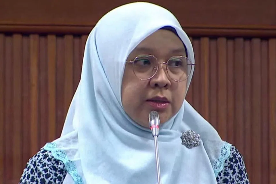 Dr Intan Azura Mokhtar (GRC Ang Mo Kio).