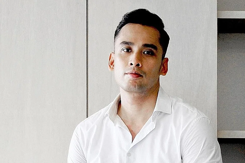 Pengacara mapan, Khairudin Saharom menghargai setiap peluang untuk mengendalikan rancangan informasi atau hiburan di televisyen kerana ia satu peluang untuk berkongsi ilmu dengan masyarakat setempat. 