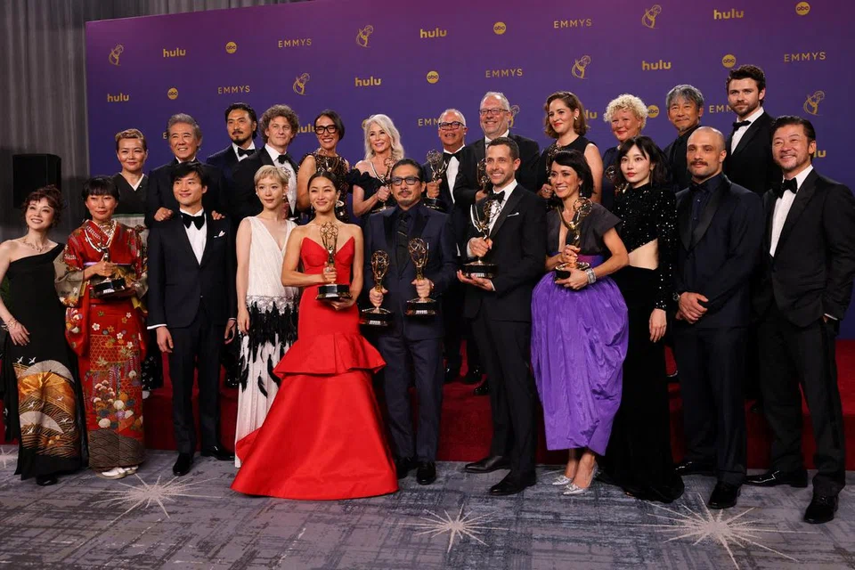 Barisan pelakon dan kru siri, ‘Shogun’, bergambar di Anugerah Emmy yang diadakan di Los Angeles pada 15 September.