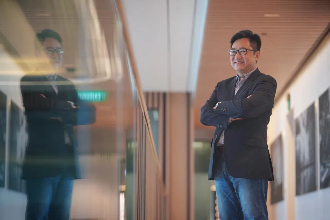 “How to create a truly flourishing bionic world” is part of Chin’s philosophy of the world, he said.