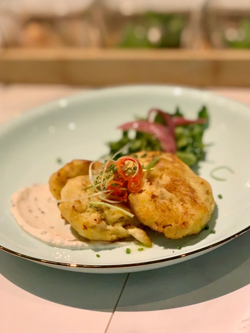 Crab cakes at Poisson