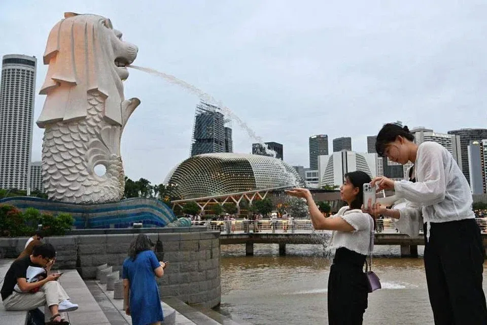 Singapore’s tourism arrivals rise to 1,021,036 in March, up from 957,839 visitors recorded in the previous month. 