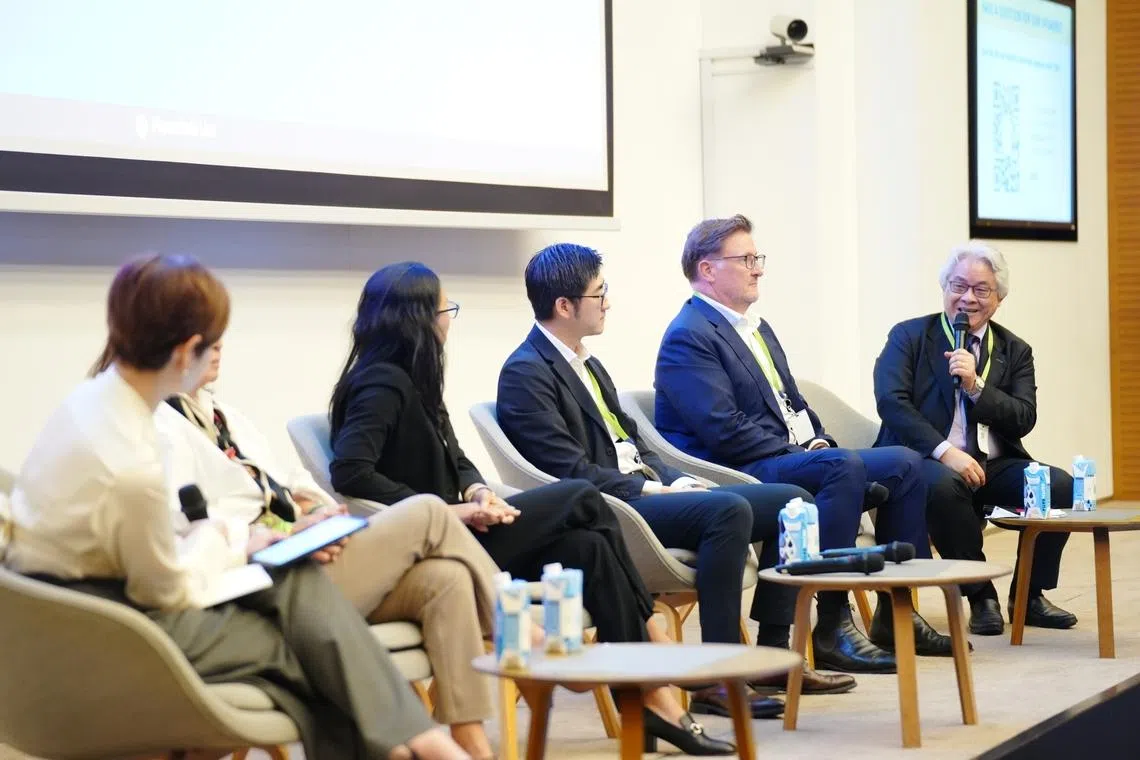 Prof Mak Yuen Teen speaks at a Mar 23 panel on how remuneration policies can be structured to better support long-term value creation and enhance board effectiveness.
