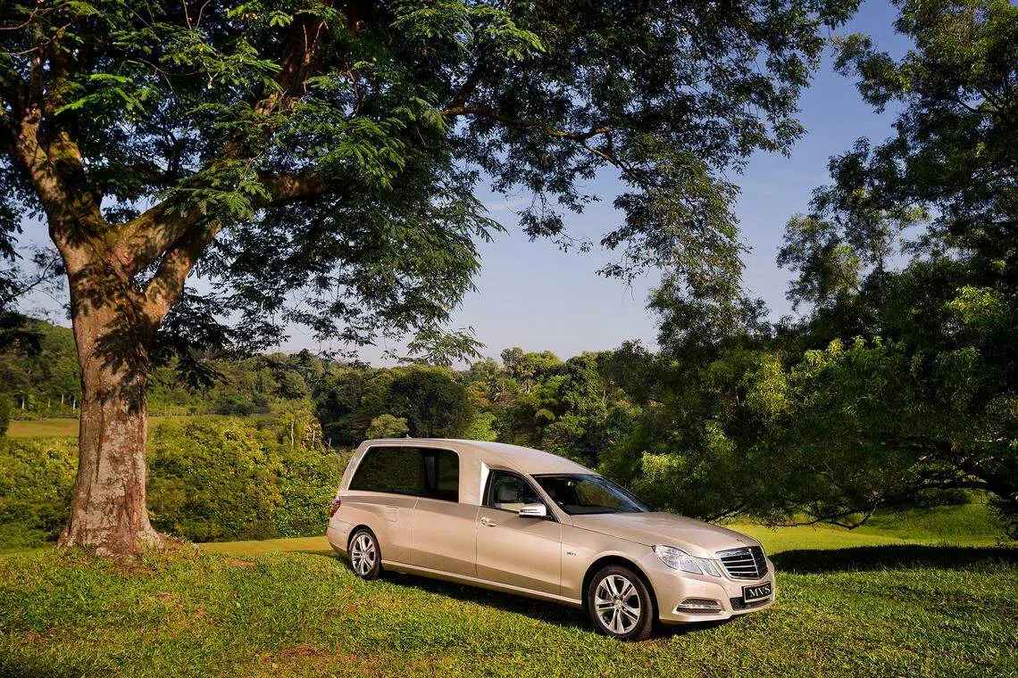 Over the past decade, the number of limousine hearses based on luxury cars has increased and it’s no longer an unusual sight. 