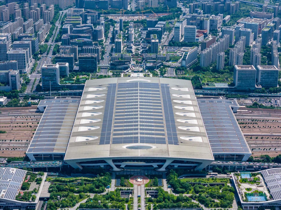 Solar panels on the roof of a railway station in Hangzhou, Zhejiang province. By the end of last year, China had installed 887 gigawatts of solar-power capacity – close to double Europe’s and America’s combined total.