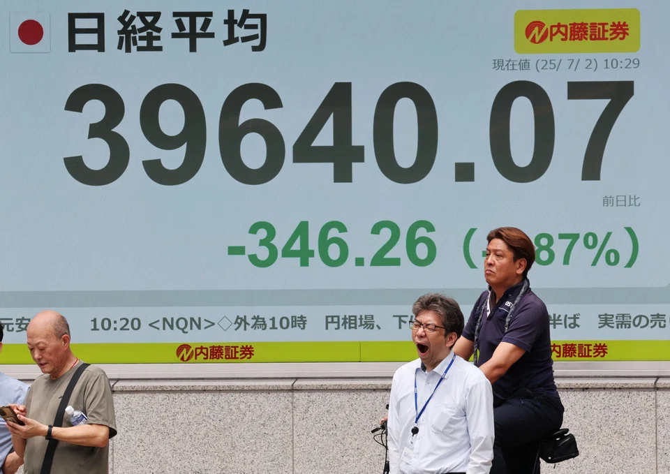 A third record close in four days for Wall Street’s S&P 500 and Nasdaq did little to lift buying sentiment in Asia, with Hong Kong, Shanghai, Tokyo, Sydney and Wellington stocks all falling on Thursday.