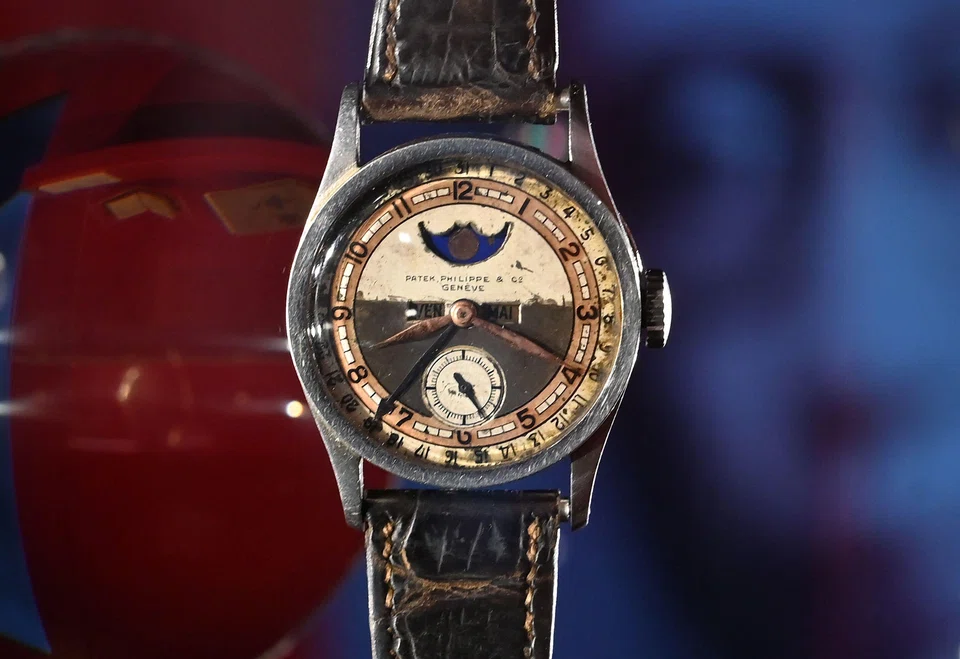 The Patek Philippe Ref 96 Quantieme Lune timepiece once owned by Aisin-Gioro Puyi, the Chinese Qing dynasty’s last emperor, is sold for HK$40 million.