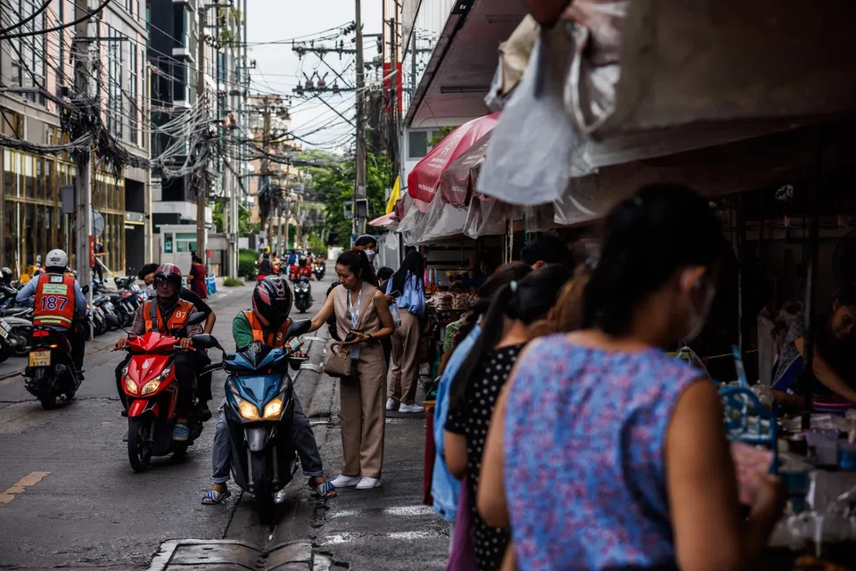 Nationwide household debt calculated as a percentage of the gross domestic product was 89.6 per cent in the three months through June, down from 90.7 per cent in the preceding quarter.