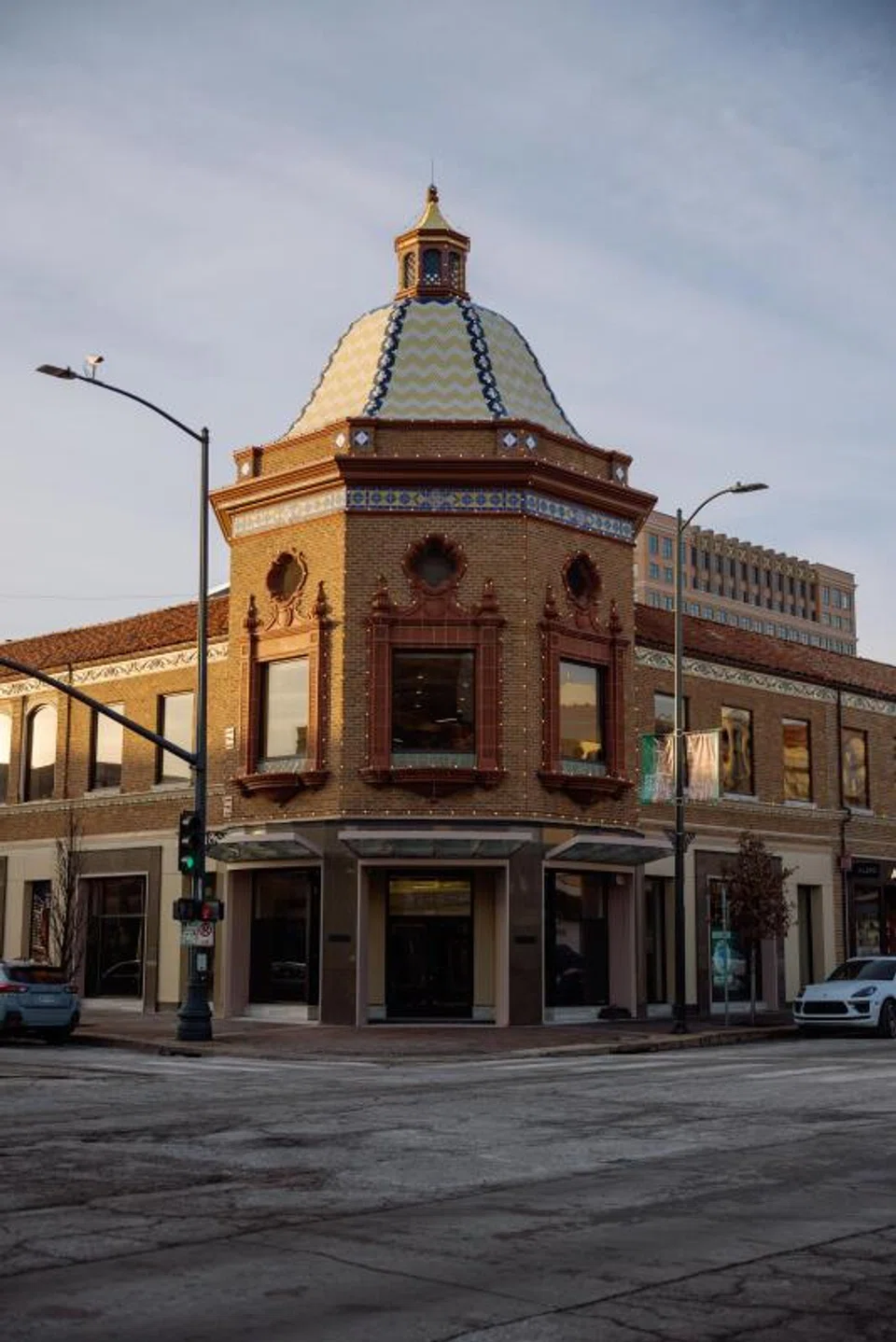About one-third of the plaza’s storefronts and offices are vacant, and hundreds of millions of dollars are needed to repair and replace its ageing sewer and water lines, parking garages and other infrastructure.