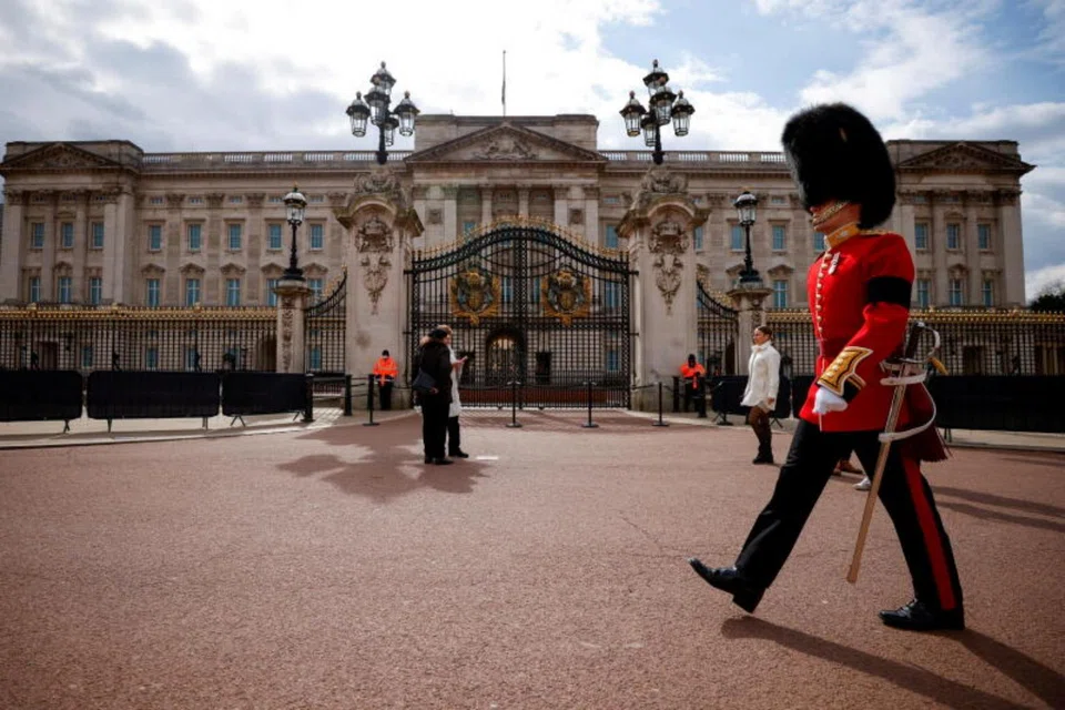 If you want to live like a royal, you’ll need £1.3 billion (S$2.24 billion) for Buckingham Palace alone.