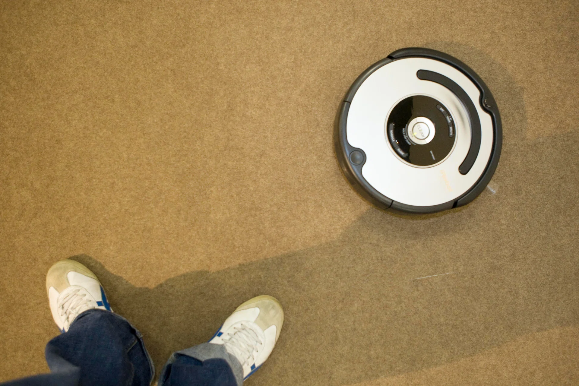 Roomba maker’s sale to Chinese manufacturer approved by US bankruptcy judge