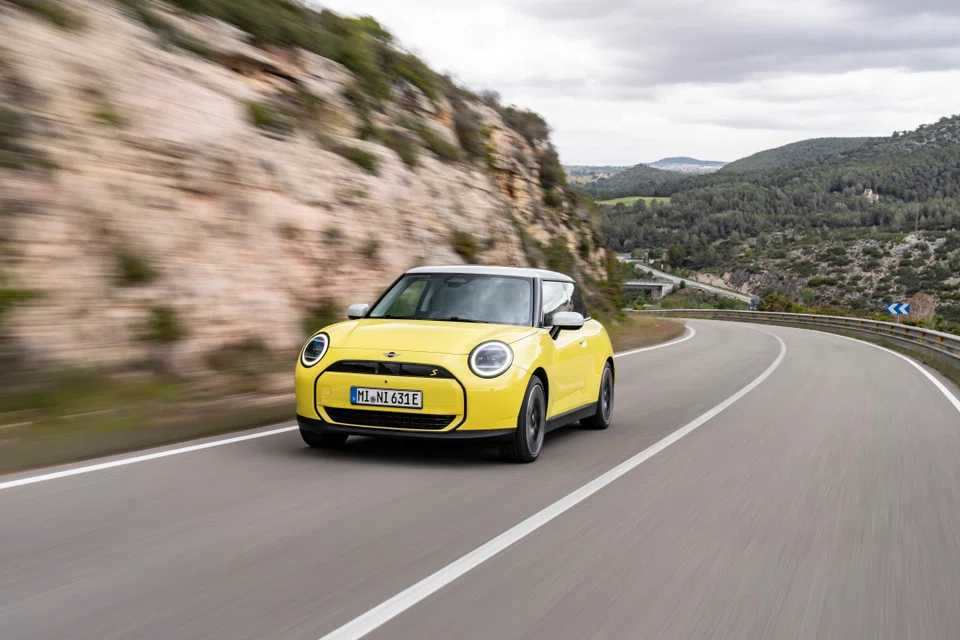 This is the first Mini Cooper conceived to run on battery power from the get-go