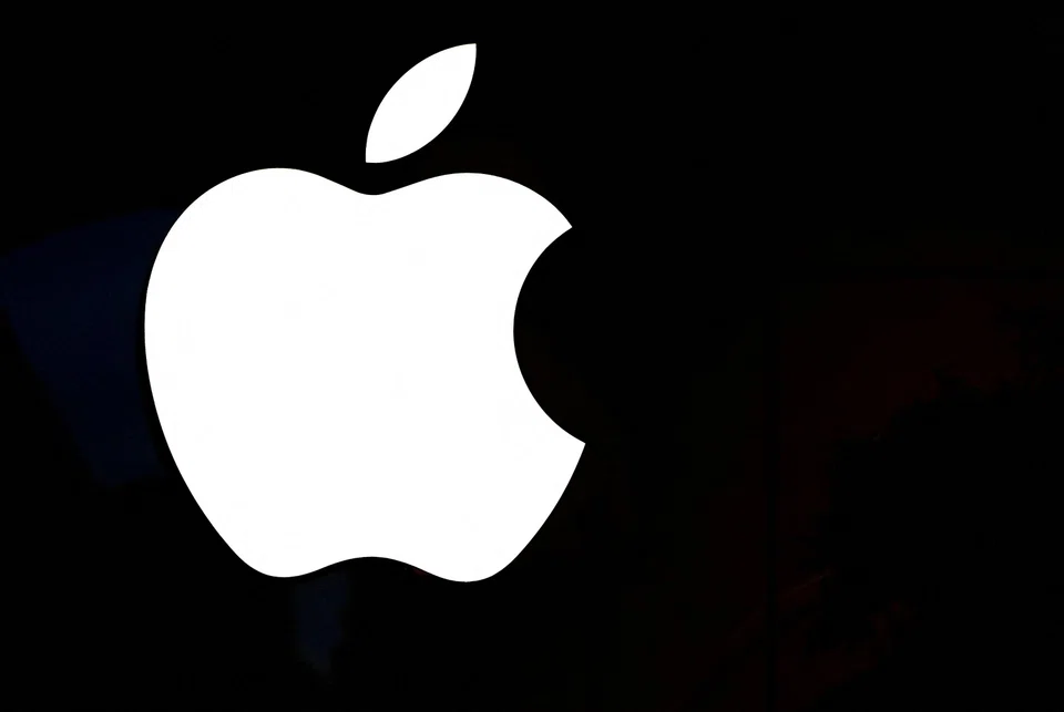 Under Apple’s proposal, the Swedish music streaming service Spotify and others can include a link to their websites to inform users of other ways to purchase digital goods or services, away from Apple’s App Store.
