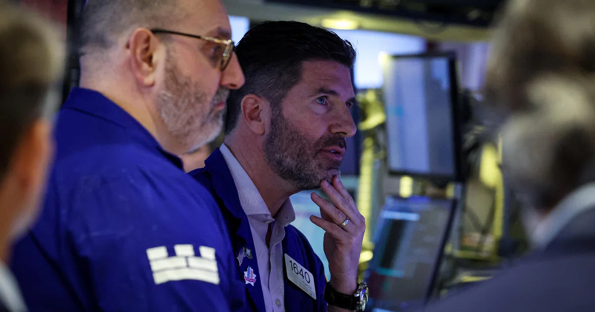 US: Wall St opens lower as markets assess Trump's tariff threats ...