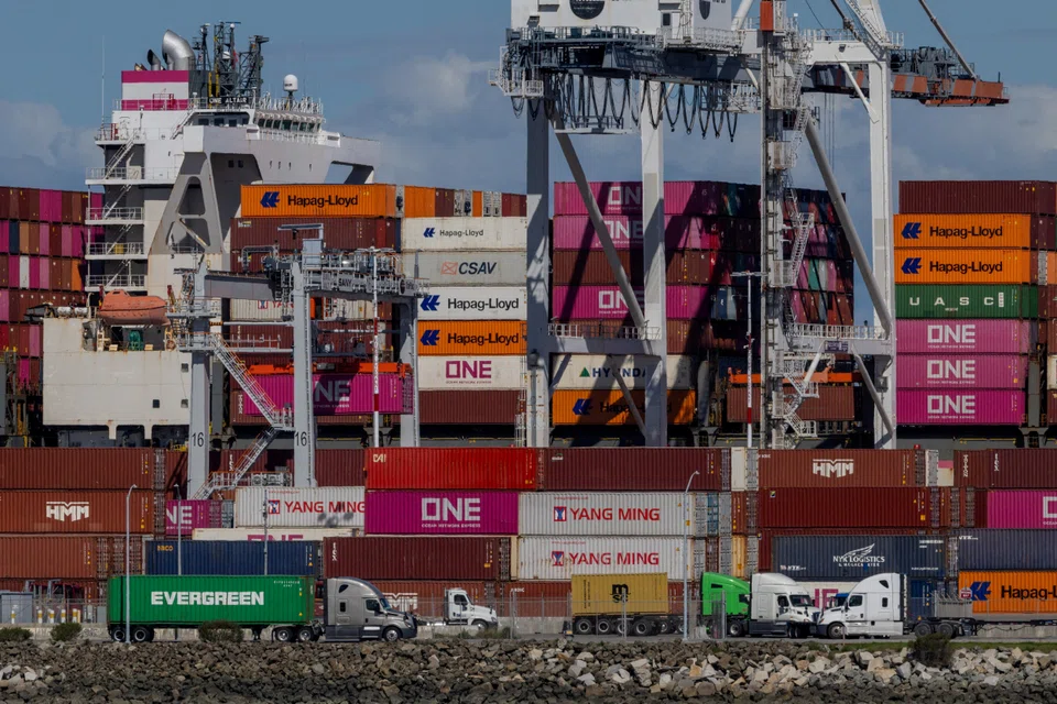 The Capesize market experienced a week of gradual strengthening, with positive momentum building (Mar 21, 2025).