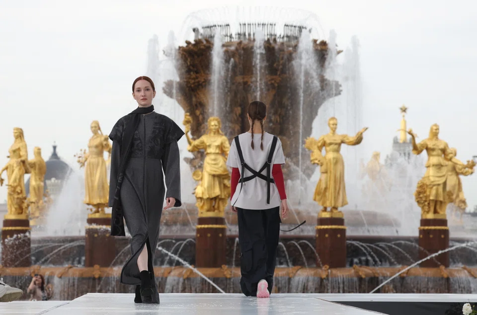 Social media is both a boon and bane for luxury fashion brands. Images and videos of new designs unveiled at the seasonal runway shows are widely circulated just minutes after, or even streamed simultaneously. While this can boost sales, it also gives fast fashion copyists immediate access to the designs.