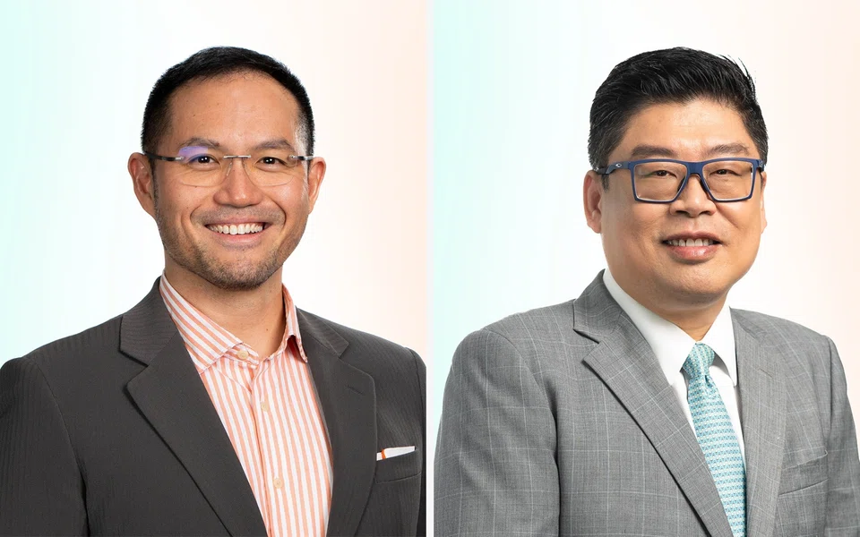 Desmond Sim, who is currently chief executive officer of ETC (right) will be group CEO of the new entity. Justin Quek (left), OrangeTee & Tie’s CEO, will be the group deputy CEO. 