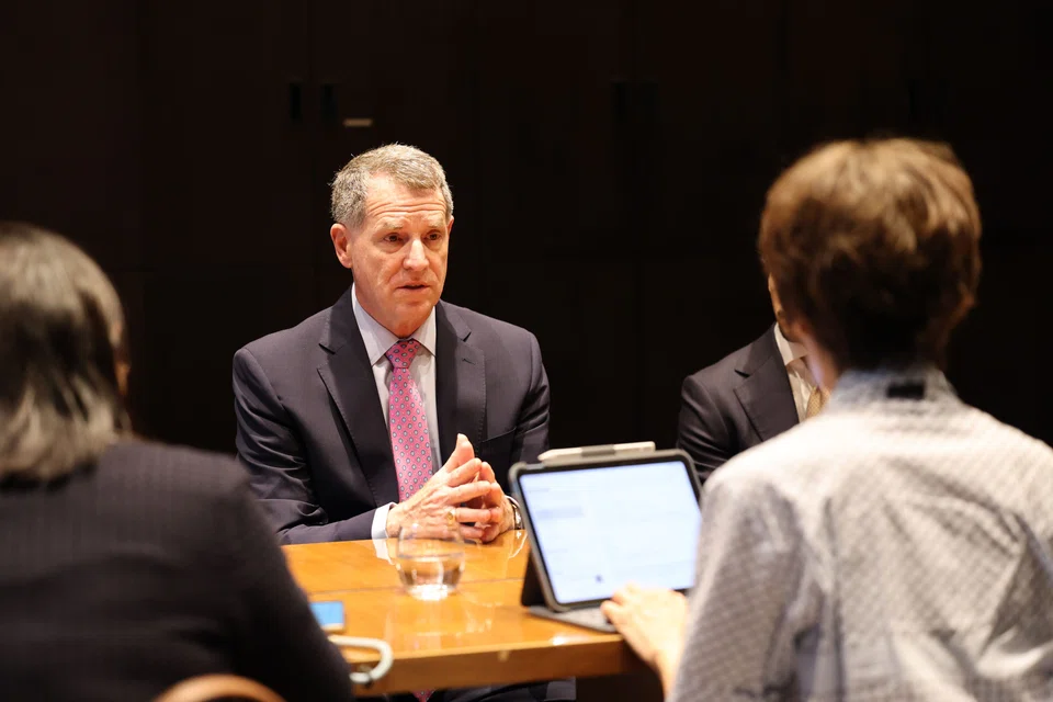 摩根大通资产管理公司（JPMAM）董事总经理汉密尔ton·雷纳认为，期权应用于实现投资结果，而非用于杠杆操作。