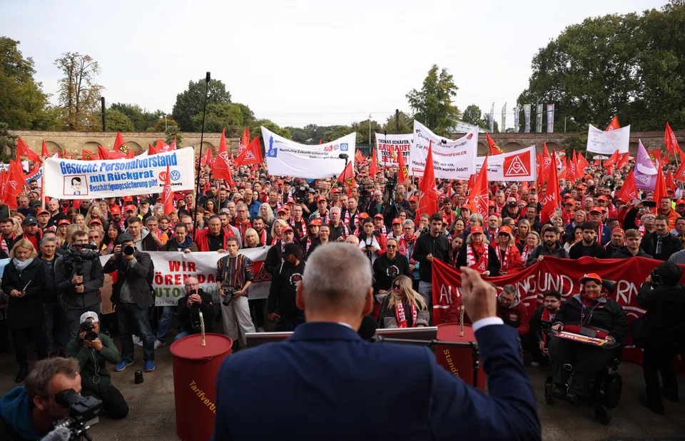 Metalworkers’ union IG Metall says its strikes could paralyse Europe’s biggest car manufacturer for weeks.