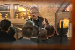 Nvidia's Jensen Huang speaking at a dinner event with the company’s Taiwanese suppliers in Taipei on Saturday.  When asked about the report that seemed to suggest he wasn’t very happy with OpenAI, Huang replied: “That’s nonsense.” 