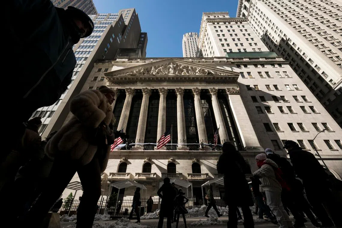 Investors added US$12.6 billion to emerging-market stocks and bonds in the week through Wednesday, according to a Bank of America report, citing EPFR Global data.