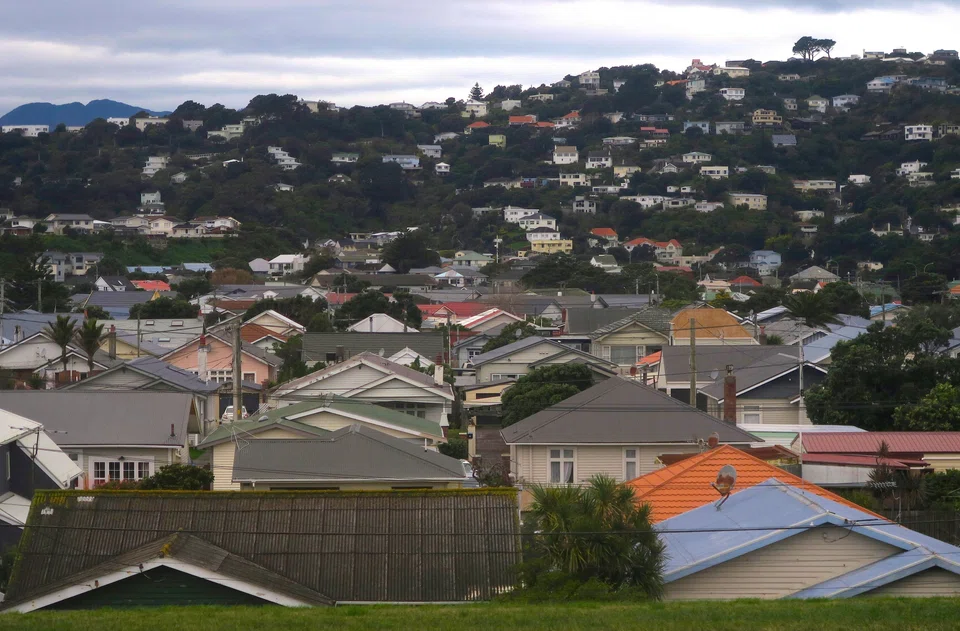 Seasonally adjusted median house prices fell 1.2 per cent from December, but nudged 0.4 per cent higher on the previous year, REINZ data showed.