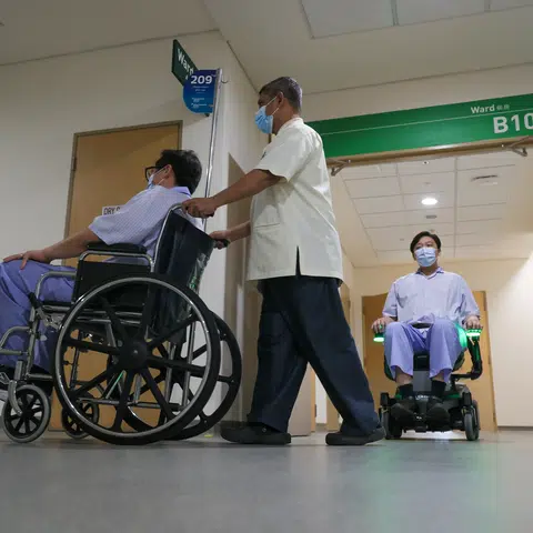 Wait for clarity on premiums before acting: advisers