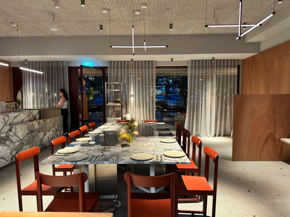 Atipico's simple surroundings.