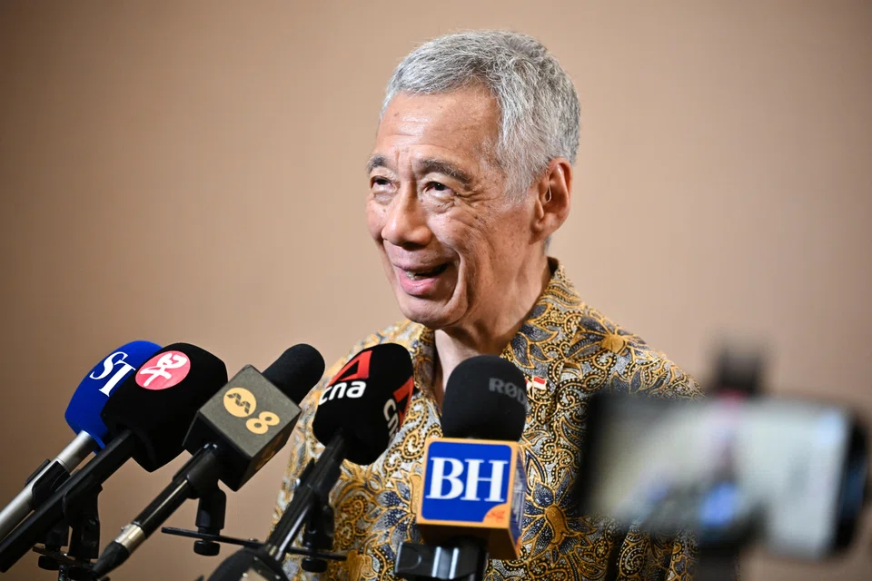 Prime Minister Lee Hsien Loong  says Singapore looks forward to Indonesia driving the growth of South-east Asia’s green economy.