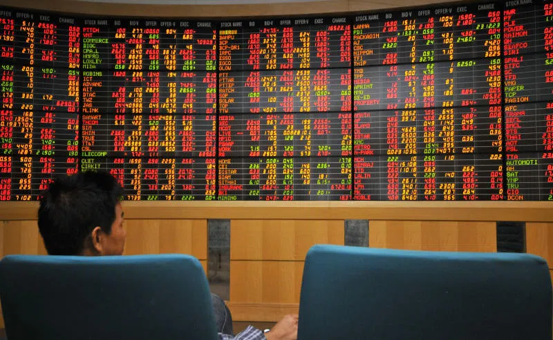 Thai bonds have rallied to emerge among Asia’s best performers this year as investors sought safety amid political instability following the suspension and subsequent ouster of Prime Minister Paetongtarn Shinawatra, ongoing tariff pressures, and a weak economic outlook. 