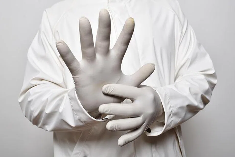 The Thai glove maker’s fourth-quarter sales revenue falls 22.2% year on year to 5.27 billion baht.