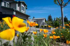 The contract rate on a 30-year fixed mortgage fell 11 basis points in the week ended May 3 to 7.18 per cent.