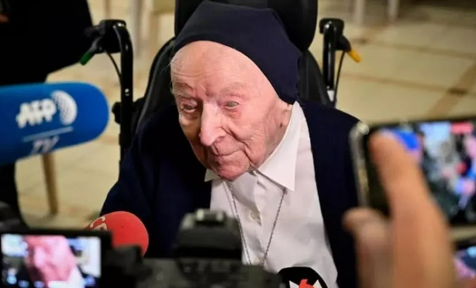 Two of four individuals worldwide recognised as having lived more than 118 years are French women: Jeanne Calment, the oldest recorded person who died at 122 years and 5 months, and Lucile Randon (top), who died just before her 119th birthday.