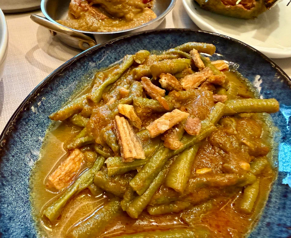 Ambiler kacang is a flavour bomb of tangy stir-fried long beans.