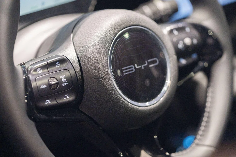 Berkshire Hathaway's holdings in BYD's issued H-shares drop to 6.9 per cent after the sale.