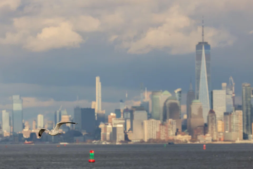 If the Fed hits its inflation target without clear signs of impending recession, it would be safe to declare a soft landing. 