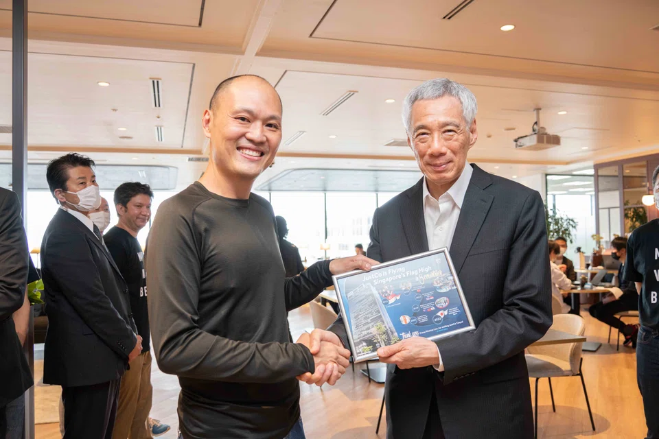 JustCo CEO Kong Wan Sing (left) hosted Singapore Prime Minister Lee Hsien Loong at the company's new centre in Tokyo, located at Shibuya Hikarie building.