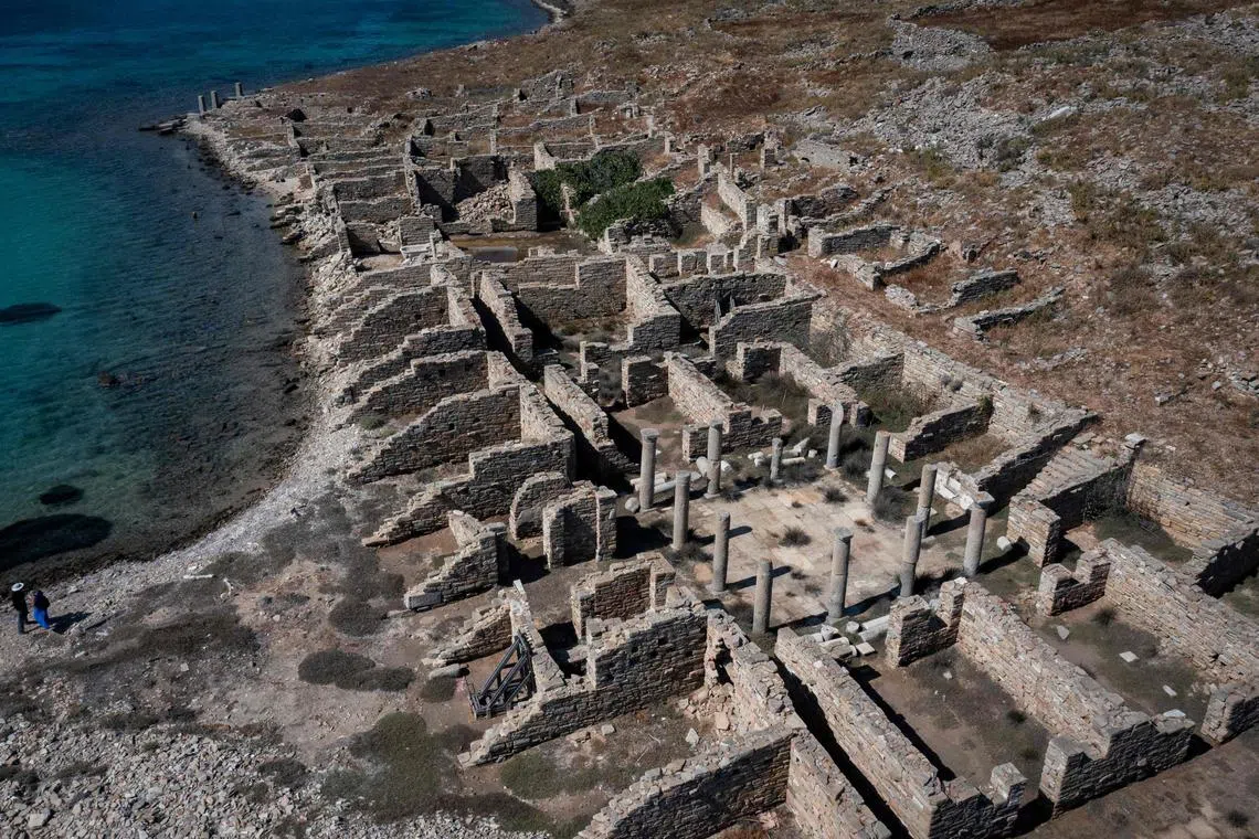 Surrounded by piercing azure waters, Delos’ 2,000-year-old buildings offer a microcosm of information on daily life during the Hellenistic and Roman periods.