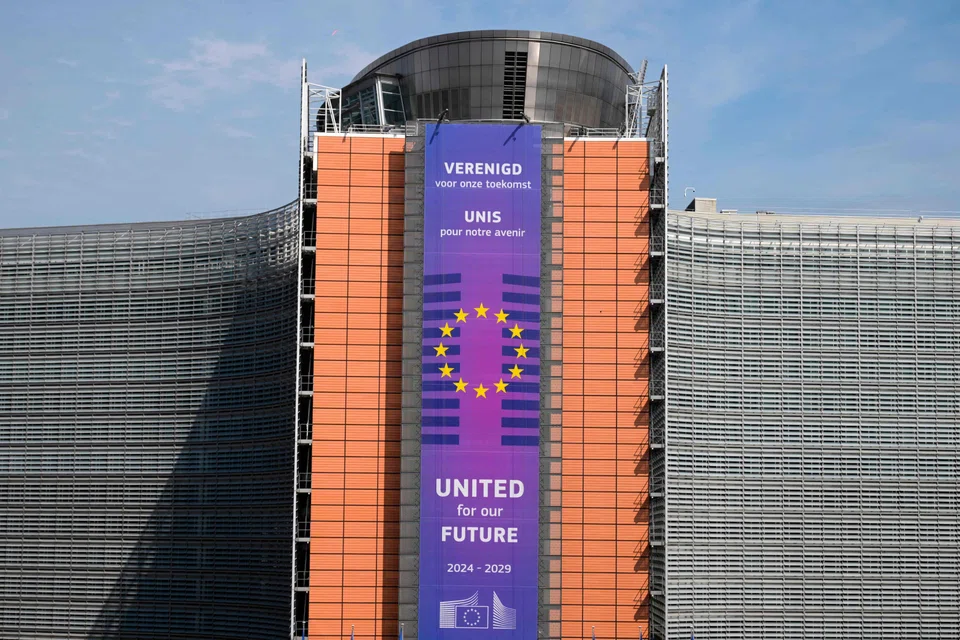 The European Commission firmly rebutted US President Donald Trump’s statement that the EU was targeting US companies, insisting the DMA and DSA applied to all platforms and firms operating in the bloc.