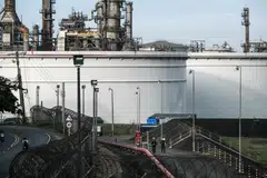 Shell’s pullback reflects Sawan’s renewed commitment to the oil-and-gas business that generates most of company’s profits. 